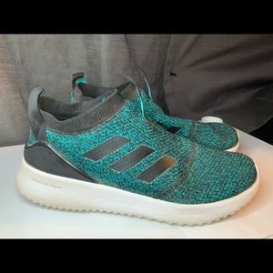 Adidas cloud foam slip on running shoes women’s size 7